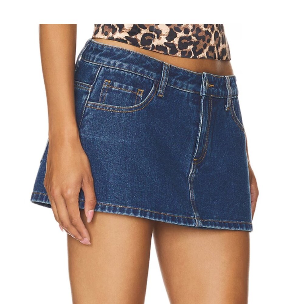 Tayler Skort in Dark Wash Revolve Superdown - Picture 2 of 4